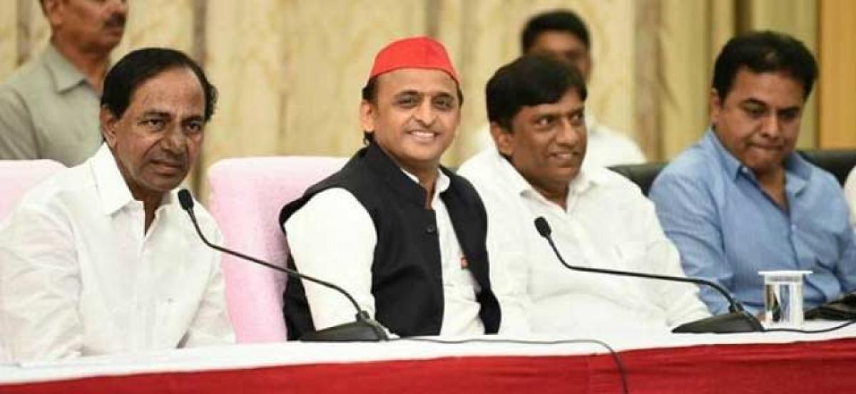 Image result for Akhilesh Yadav supporting KCR for a qualitative change in National Politics