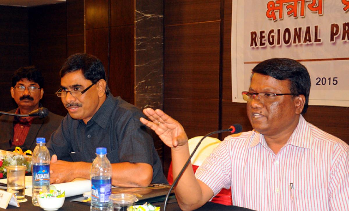 Kendriya Vidyalaya Sangathan Hyderabad deputy commissioner, DD Manivannan participating in the regional conference of principals in Vijayawada, on Monday. Photos: Ch Venkata Mastan