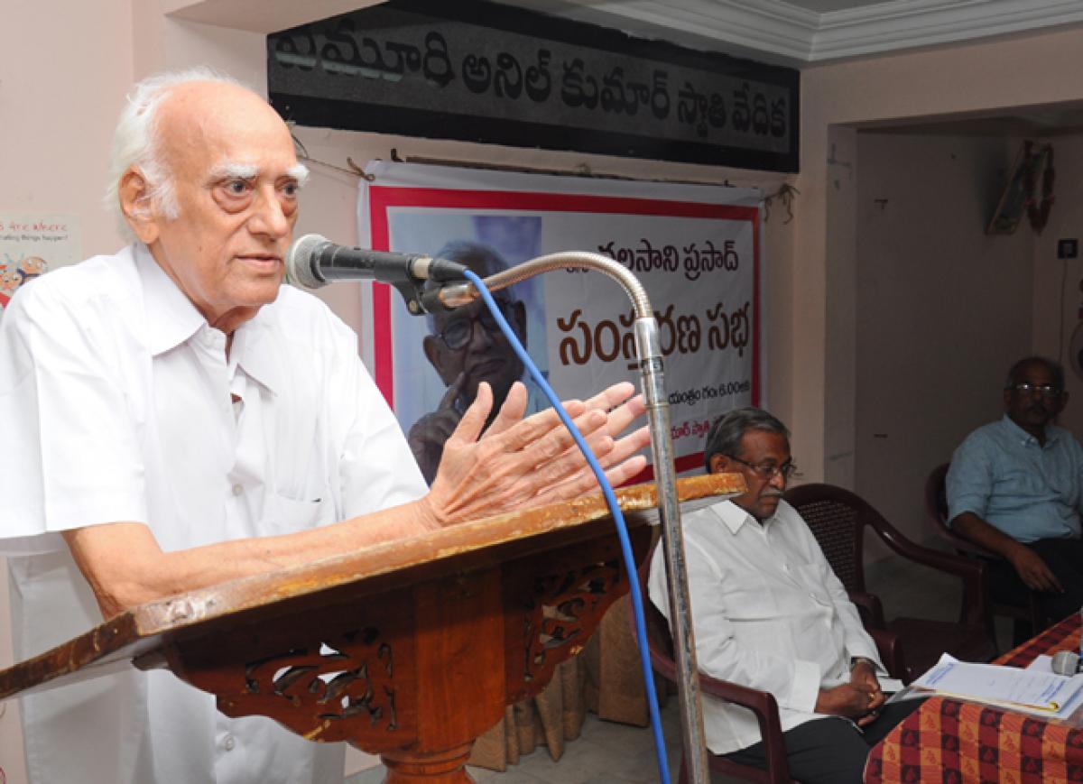 Veteran journalist C Raghavachari speaking at a commemoration meeting of VIRASAM founder-member Chalasani Prasad in Vijayawada on Wednesday 