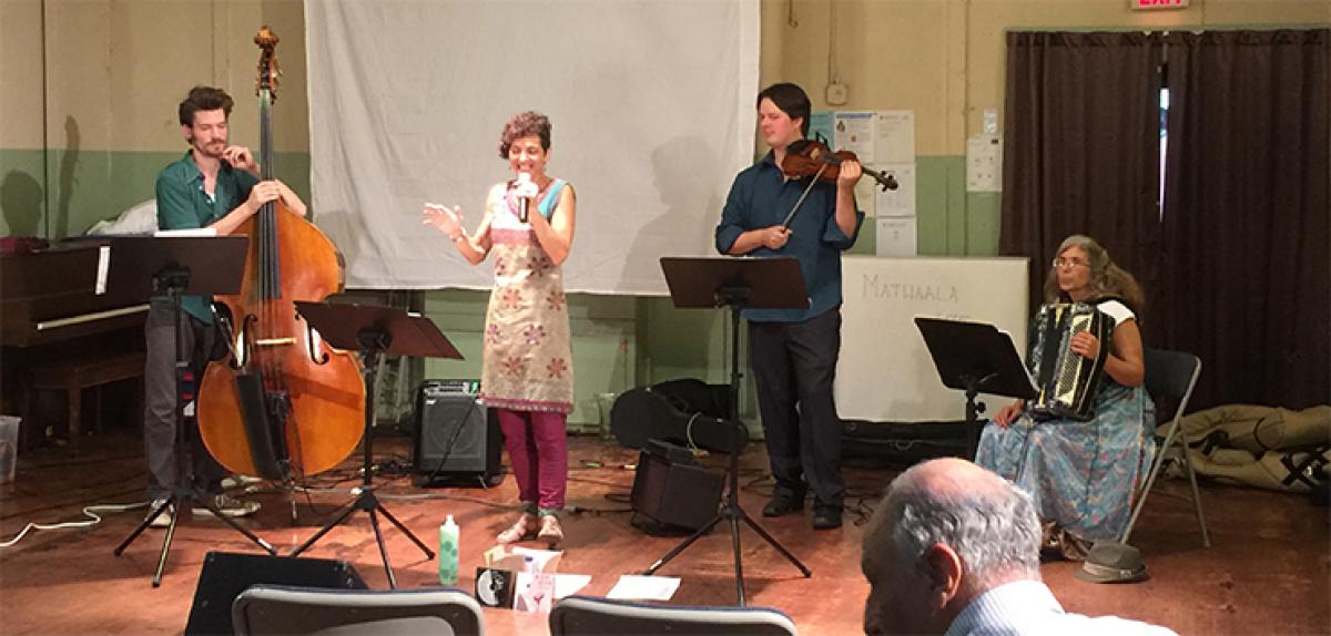 The Julie Slim band delighting the audience at Casa de Luz