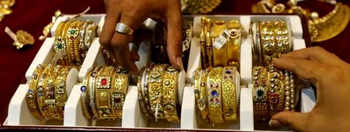 Gold Prices Down Marginally