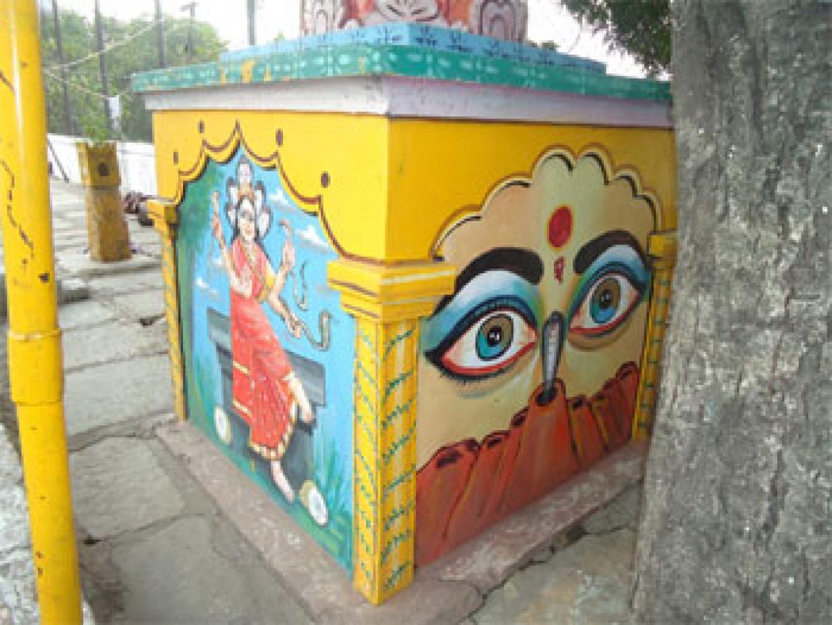 Small shrine at Lower Tankbund, Hyderabad