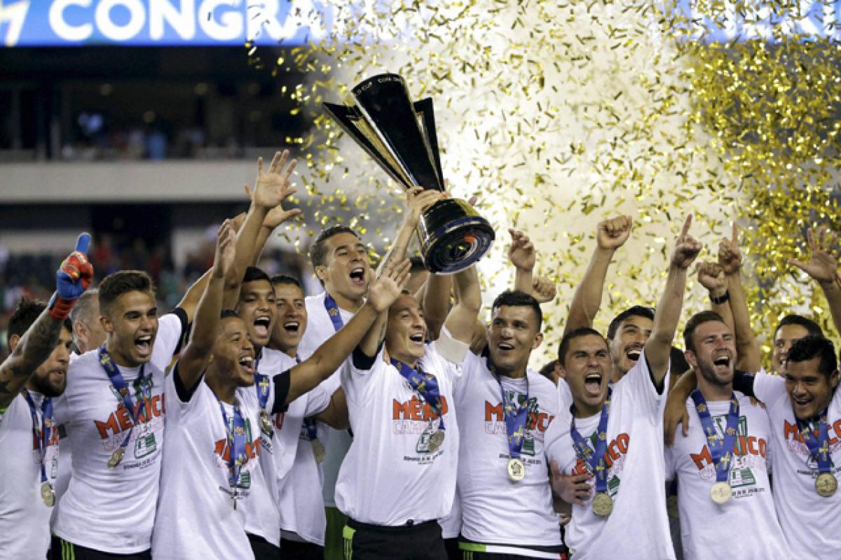 Mexico players celebrate after winning the CONCACAF Gold Cup final against Jamaica at Lincoln Financial Field in Philadelphia