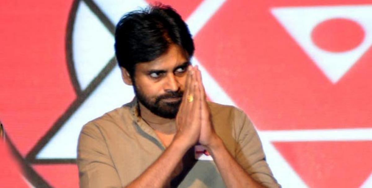 Pawan Kalyan to join Lok Satta party?