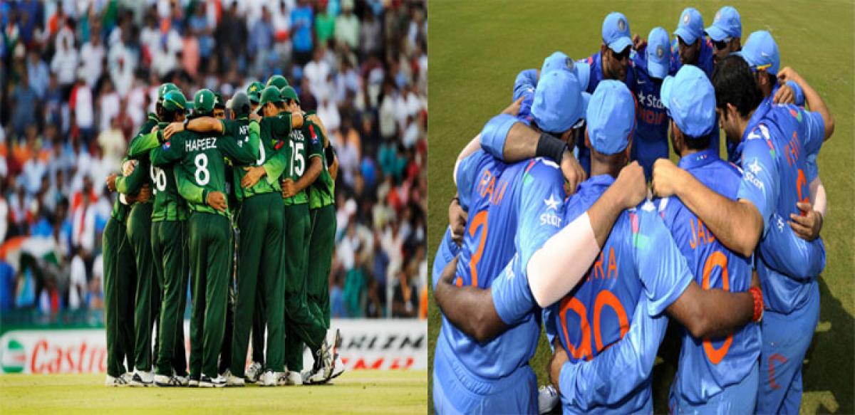 M Kodandaram & Fatima Ali Khan at the conference