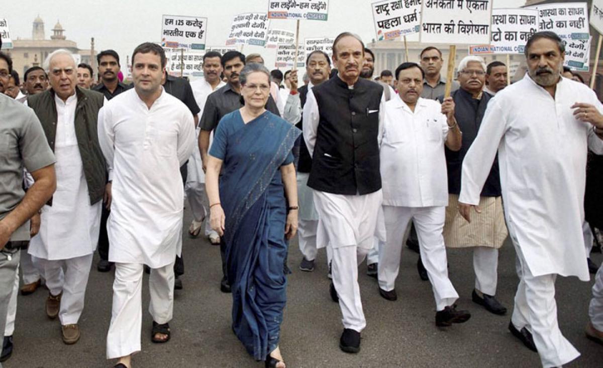 Congress president Sonia Gandhi and vice president Rahul Gandhi leading the Congress march from Parliament to Rashtrapati Bhavan in New Delhi on Tuesday in protest against growing intolerance