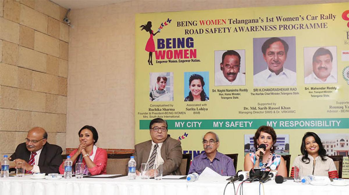 (From left) Dr Dinesh Raj Mathur, Dr AY Chary, Ruchika Sharma and Sarita Lohiya at the event