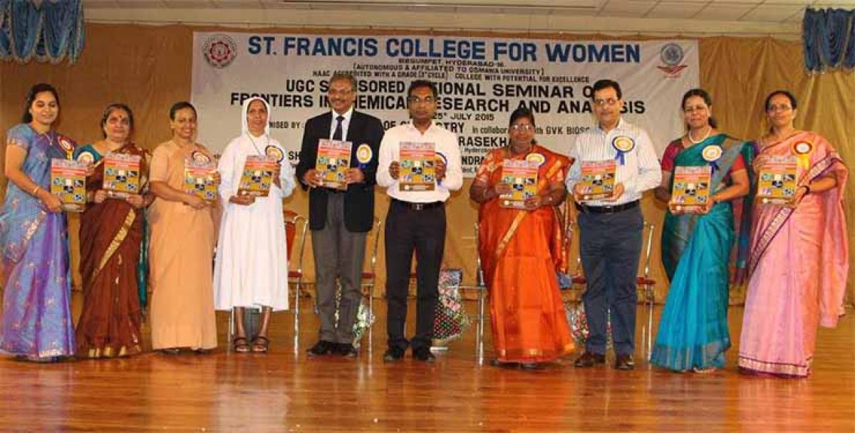 Dr JB Gupta, Chief  Scientific Officer, GVK Biosciences  releasing the proceedings of the seminar
