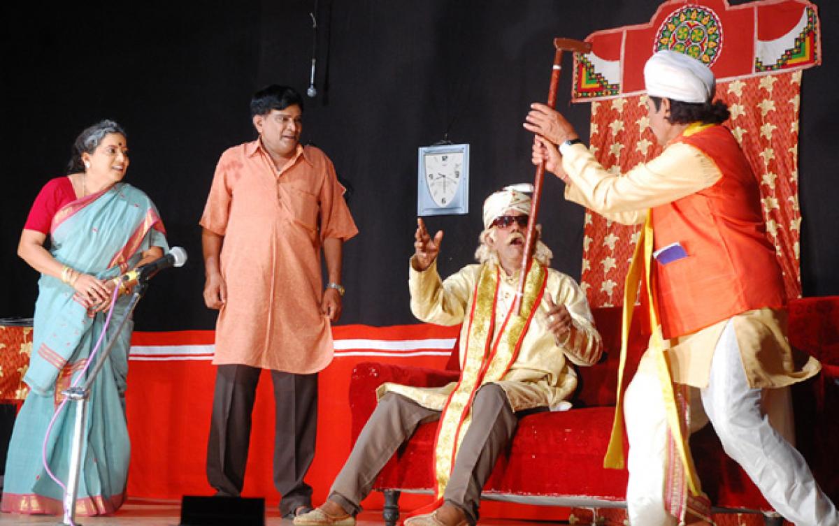 Actors staging the playlet 'Ganthaku Thaga Bonta