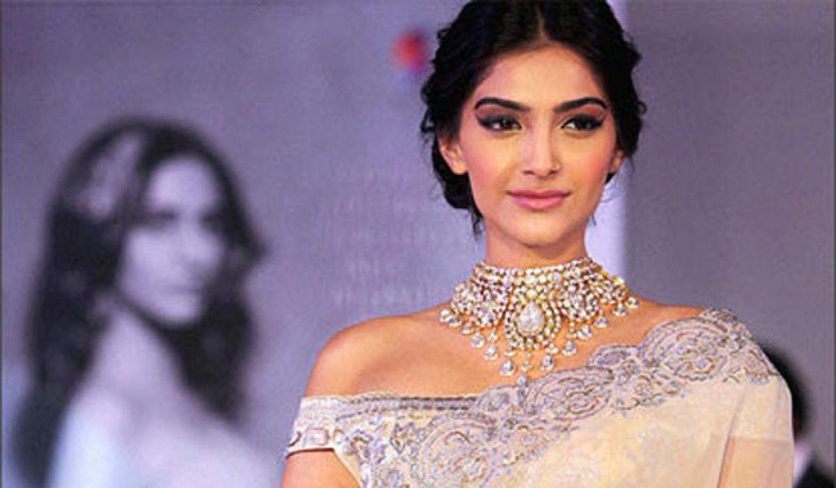 Sonam Kapoor's sound advise for young girls