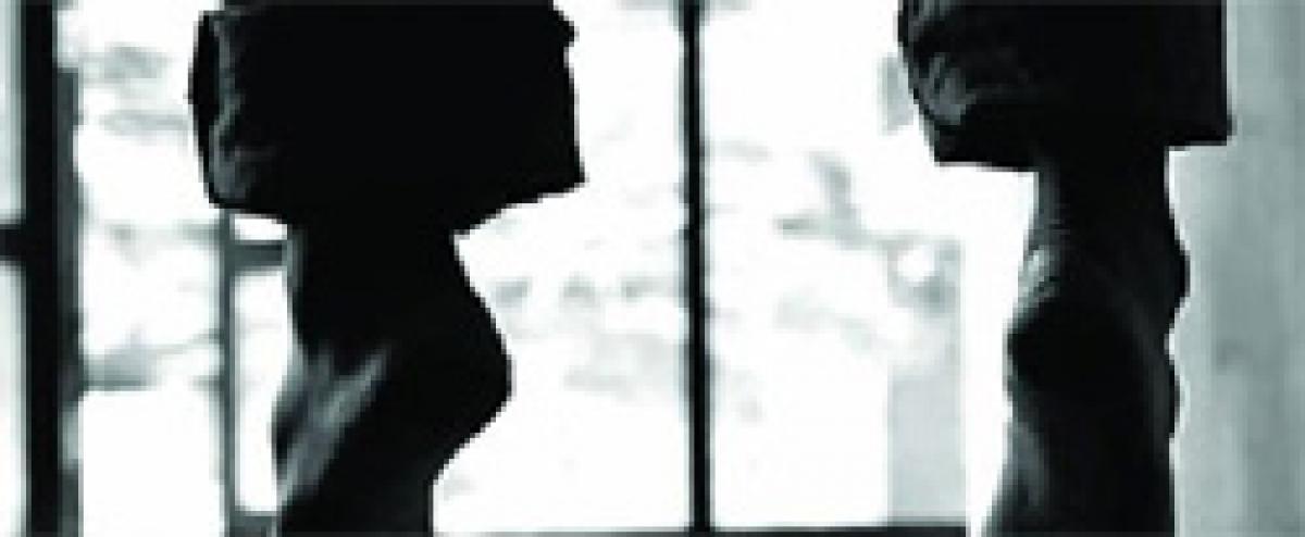 Tank Bund cops searching for a body (file photo)