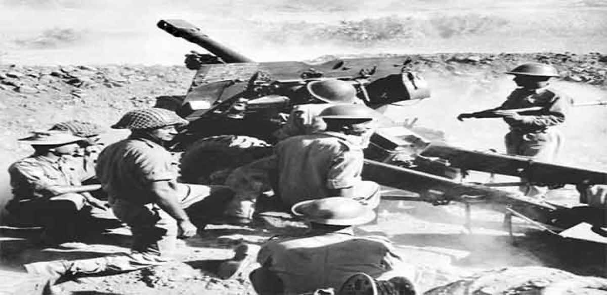 Indian soldiers manning a heavy machine gun