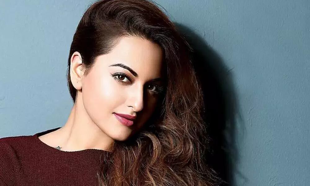 Sonakshi Kapoor Ki Chudai Ki Video - Sonakshi Sinha Speaks About Film Industry Being Again Affected With Covid-19