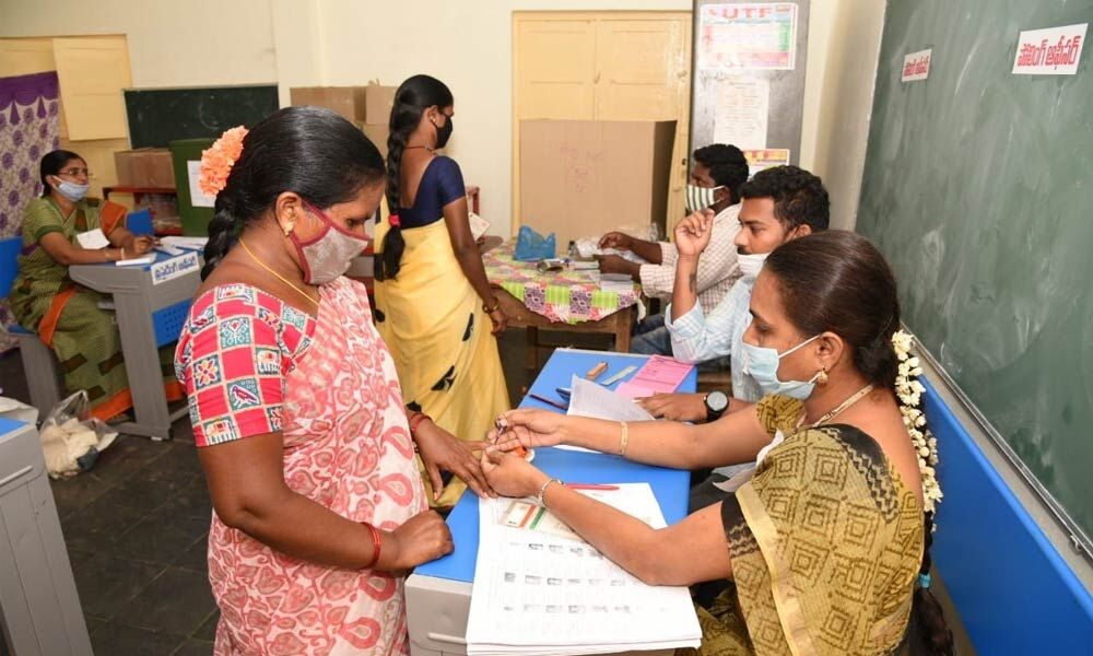 A voter exercising her franchise at Budanam polling station in Chillakur mandal on Thursday A voter exercising her franchise at Budanam polling station in Chillakur mandal on Thursday