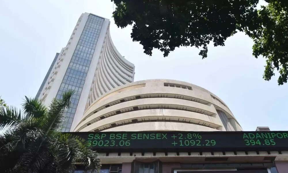 Equity indices in green, Sensex up 250 points