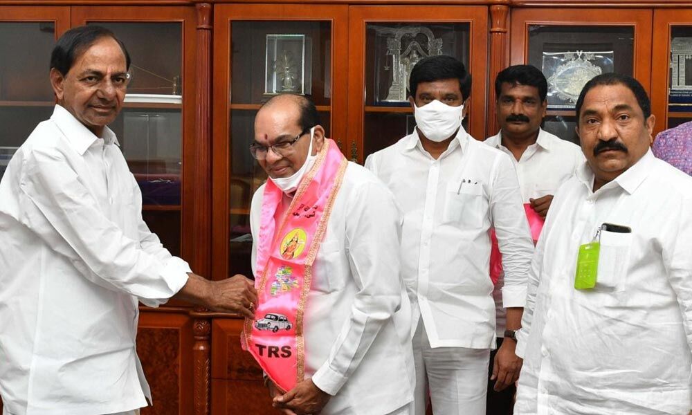 Lone TDP MLA quits, merges TDLP with TRS