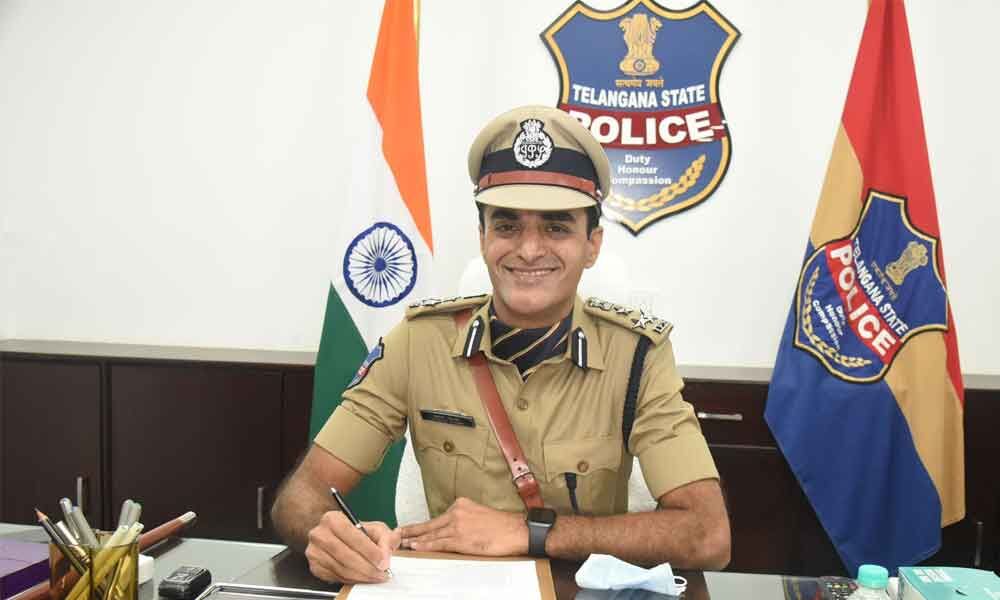 Tarun Joshi taking charge as the Warangal Commissioner of Police in Warangal on Wednesday Tarun Joshi taking charge as the Warangal Commissioner of Police in Warangal on Wednesday