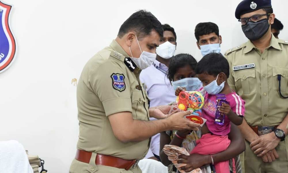 Cops rescue kidnapped child within 30 hours