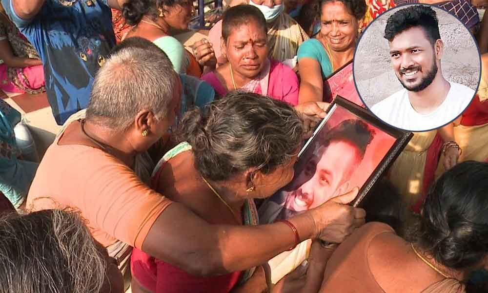 Family members wailing over the photo of Jagadish at Gajularega in Vizianagaram district.  (Inset) File picture of Commando R Jagadish.