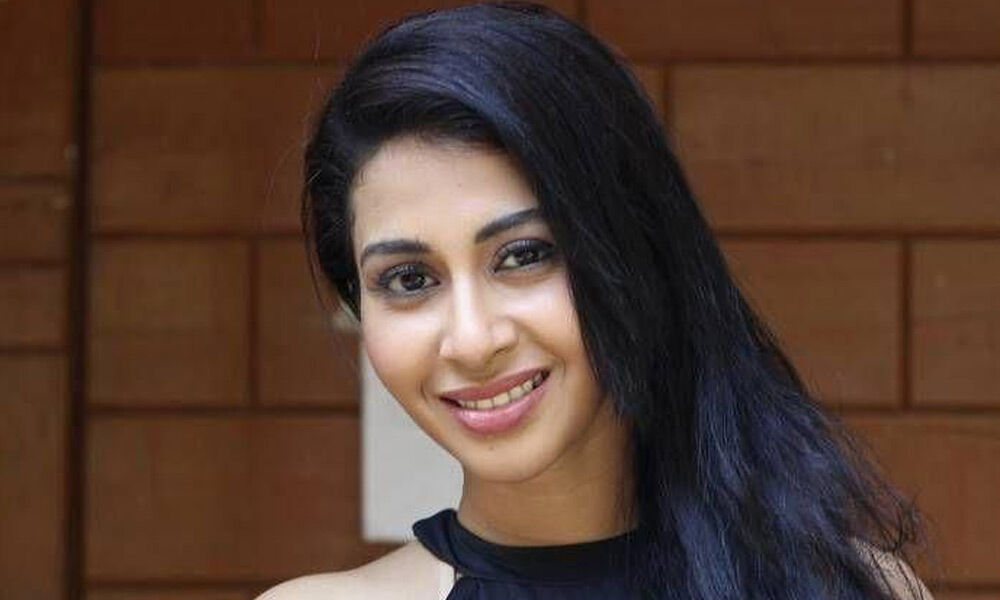 Actress Gayathri
