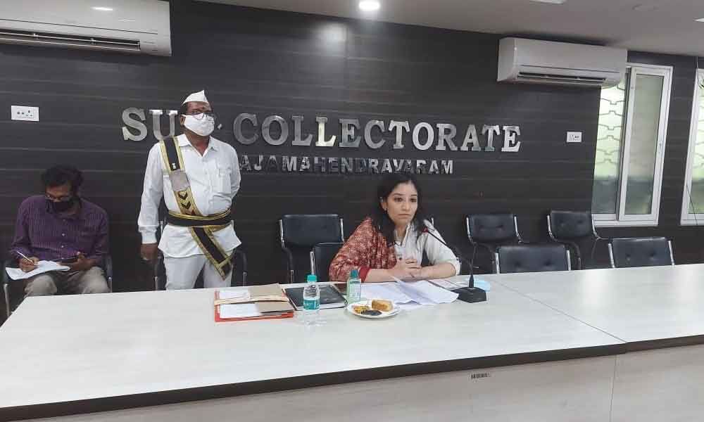 Sub-Collector Anupama Anjali reviewing ‘Teeka Utsav’ arrangements with officials in Rajamahendravaram on Friday Sub-Collector Anupama Anjali reviewing ‘Teeka Utsav’ arrangements with officials in Rajamahendravaram on Friday
