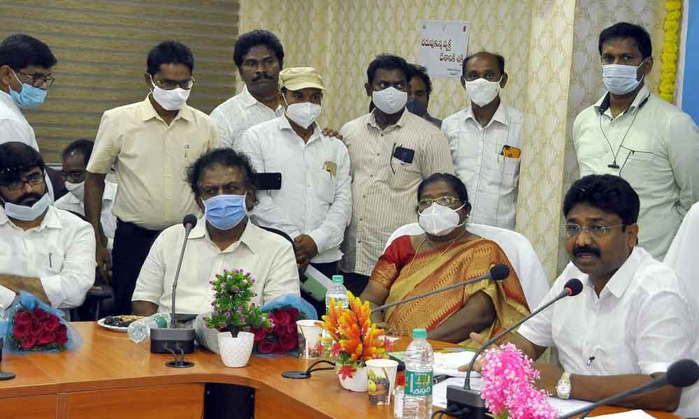 Minister for Education A Suresh speaking at inaugural of Padhna-Likhna Abhiyaan at Ibrahimpatnam on Wednesday
