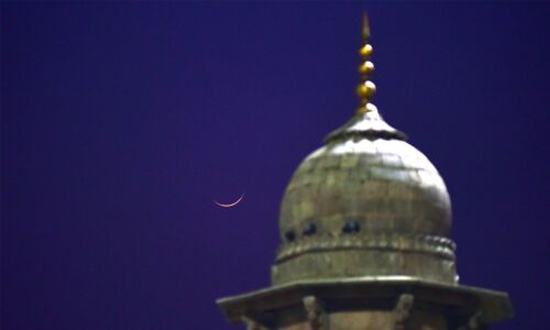 Eid-Ul-Fitr Moon Sighting 2020 Live Updates: Eid to be celebrated today in India