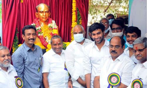 Endowments Minister Velampalli Srinivas, MLA Malladi Vishnu, APNGOs association leaders at APNGOs Home in Vijayawada on Wednesday