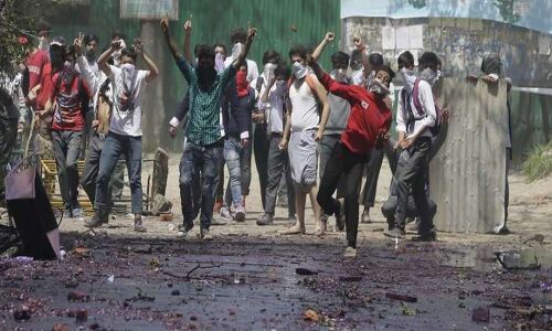 Andhra Pradesh: One dies and two injured in a clash between two families in Kurnool